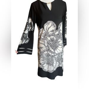 Haani stretchy floral dress size S